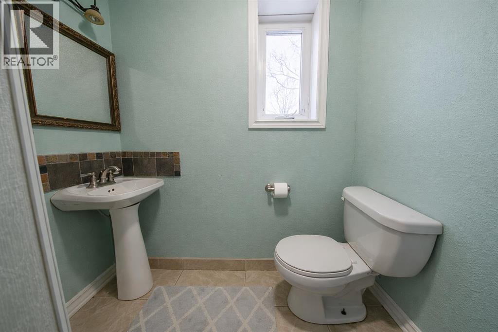 5008 43 Avenueclose, Ponoka, Alberta