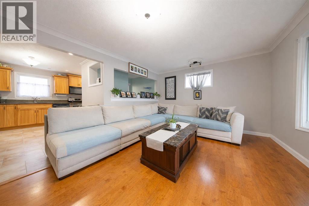 5008 43 Avenueclose, Ponoka, Alberta