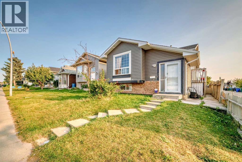 11 Martinwood Road Ne, Calgary, Alberta