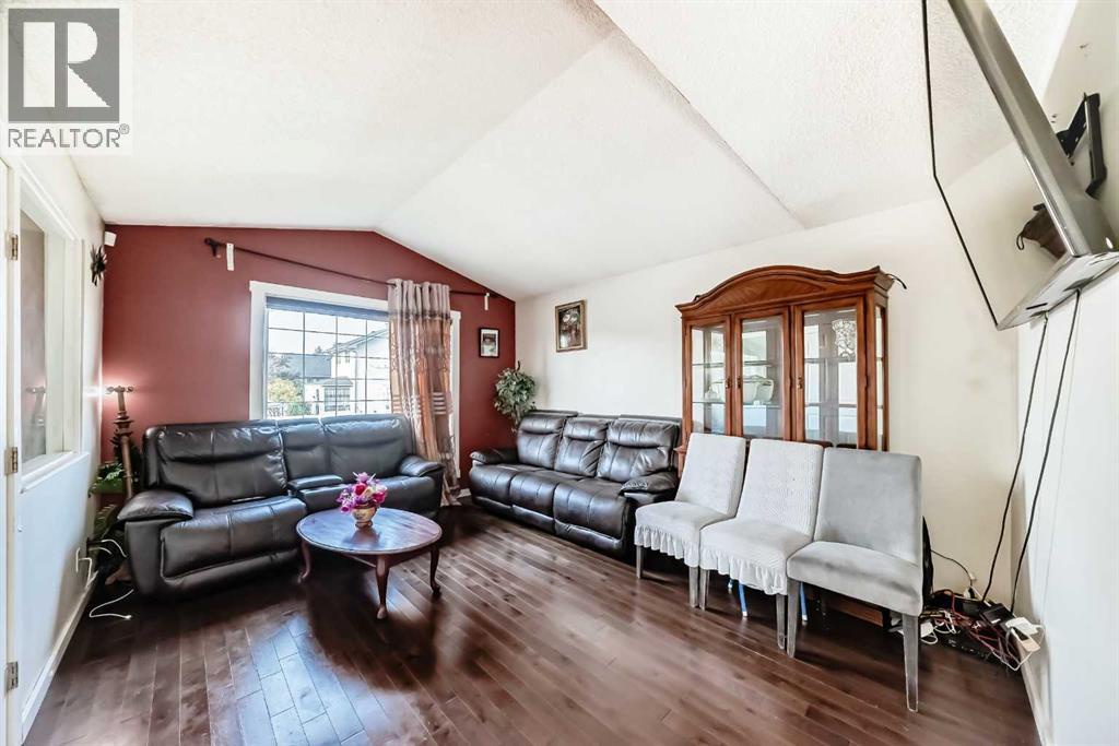 11 Martinwood Road Ne, Calgary, Alberta