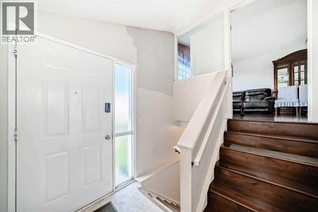 11 Martinwood Road Ne, Calgary, Alberta