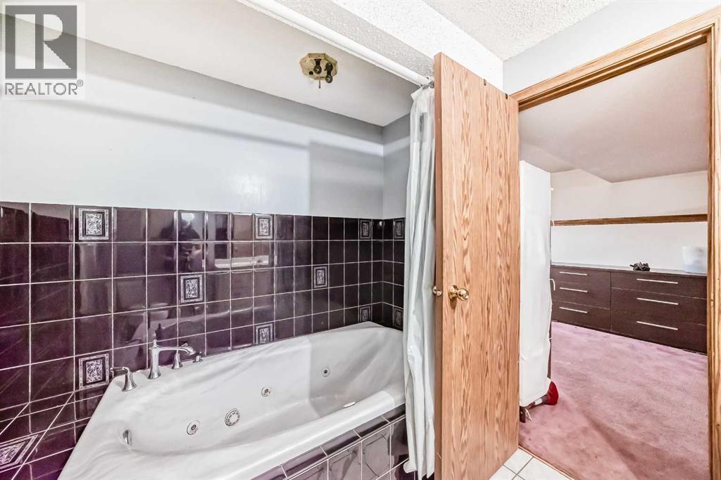 11 Martinwood Road Ne, Calgary, Alberta