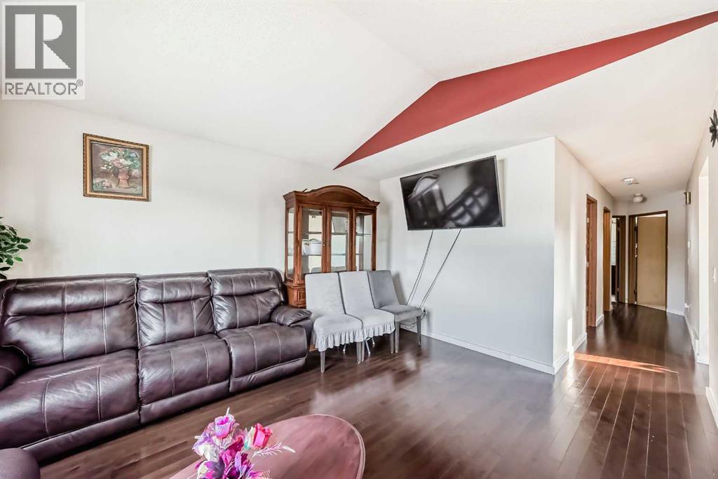 11 Martinwood Road Ne, Calgary, Alberta