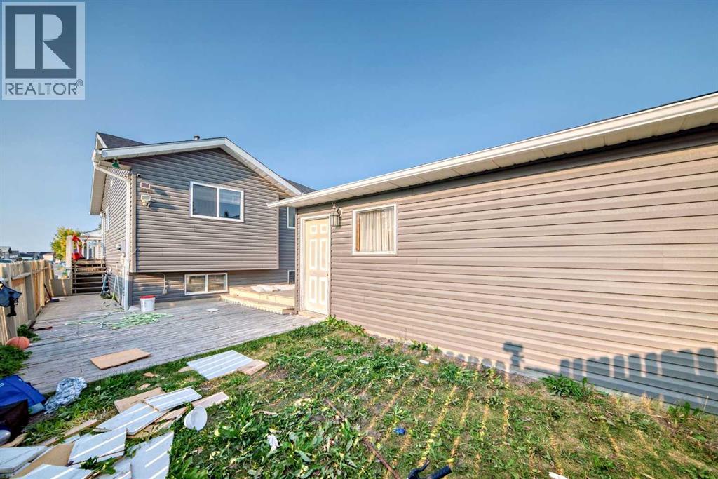 11 Martinwood Road Ne, Calgary, Alberta