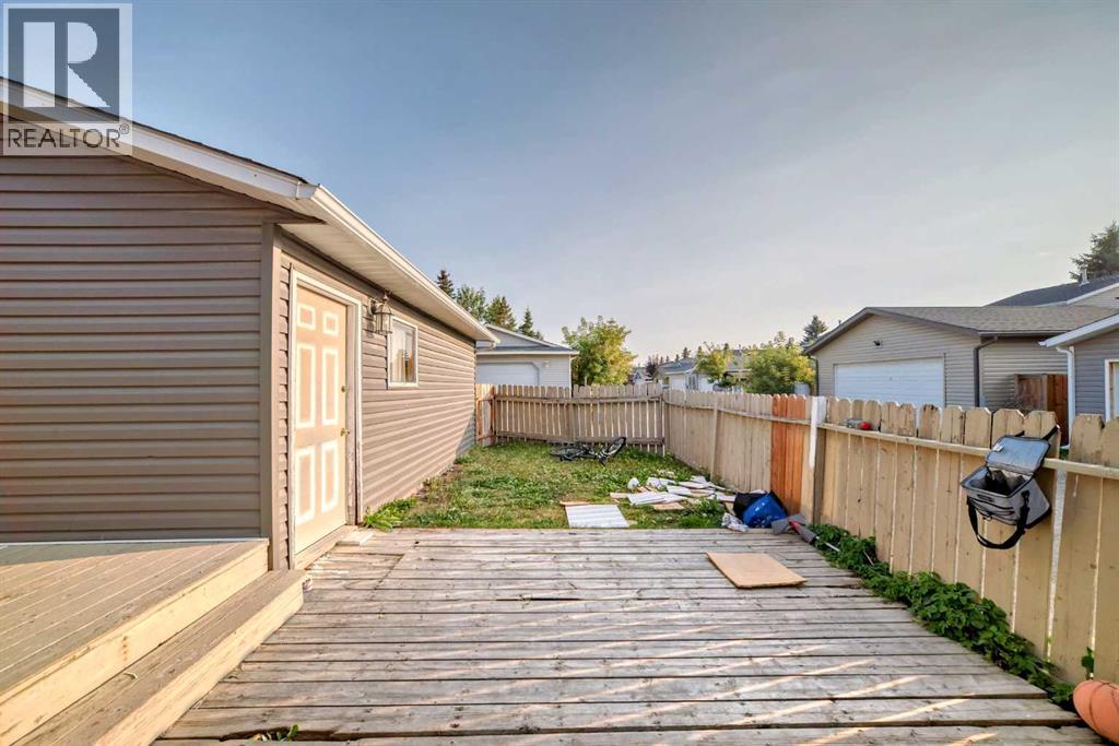 11 Martinwood Road Ne, Calgary, Alberta
