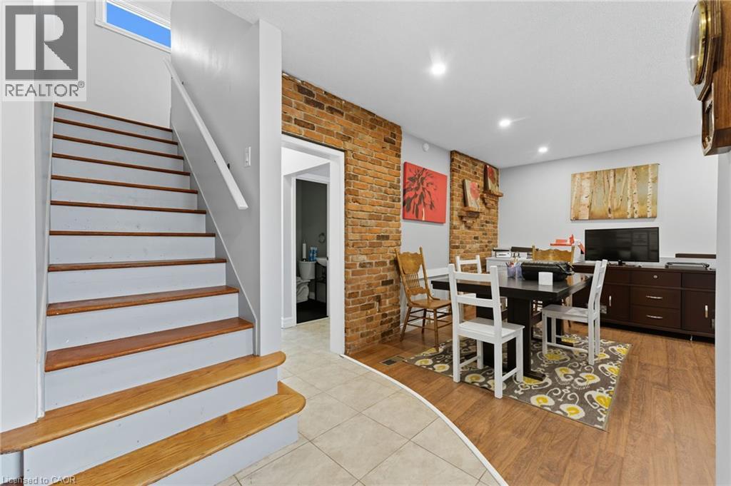 338 Trinity Church Road, Hamilton, Ontario