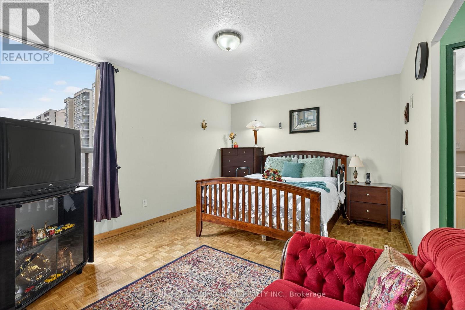 1802 - 85 Emmett Avenue, Toronto (mount Dennis), Ontario