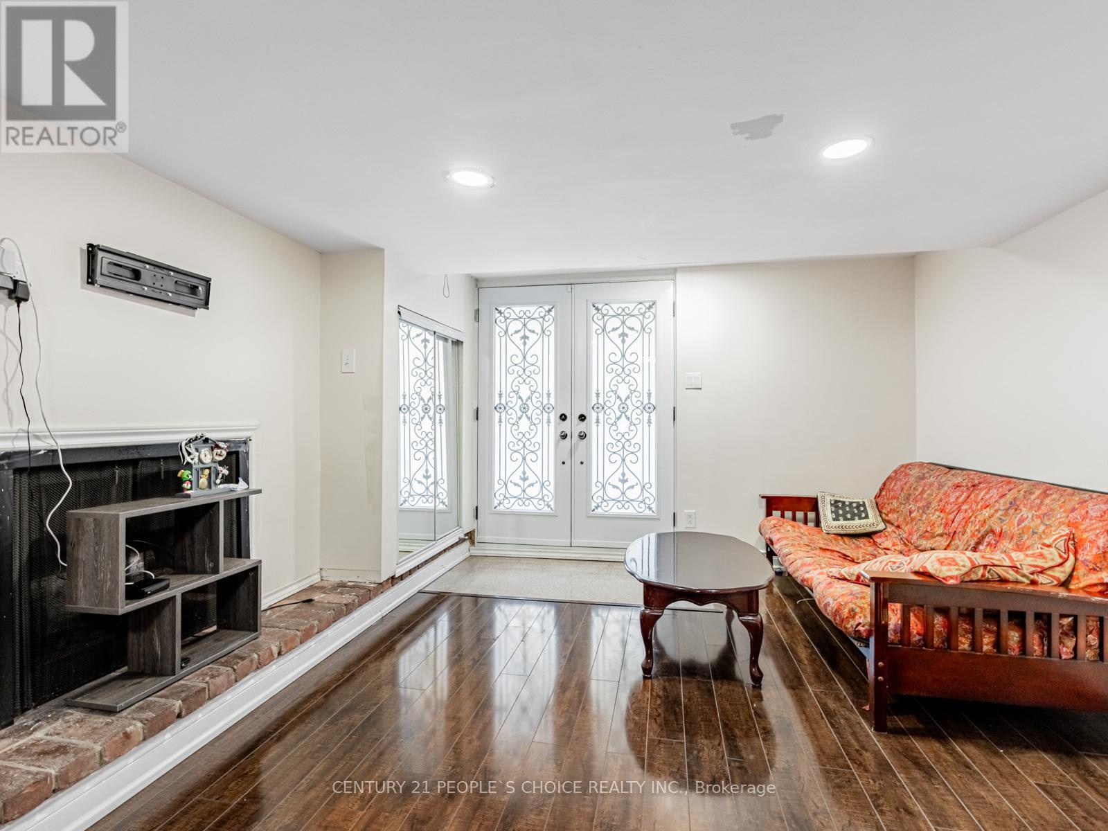 43 Shendale Drive, Toronto (elms-old Rexdale), Ontario