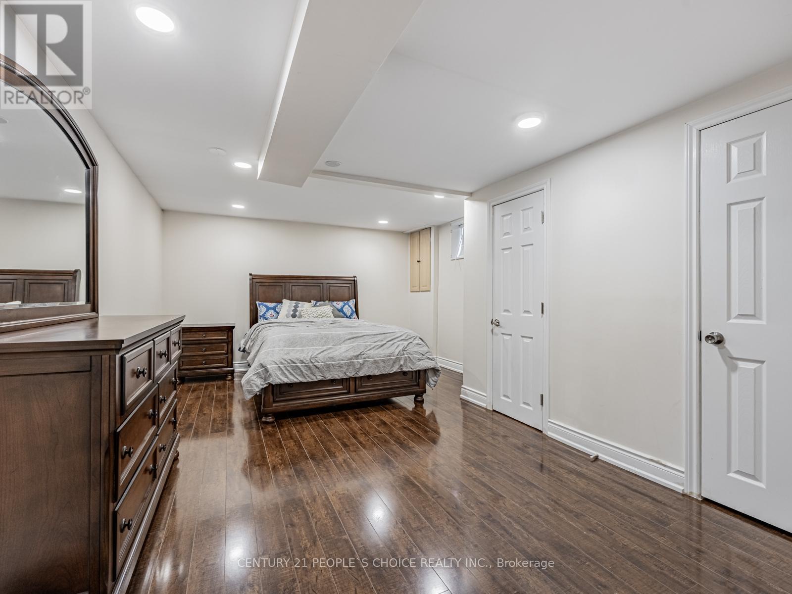 43 Shendale Drive, Toronto (elms-old Rexdale), Ontario