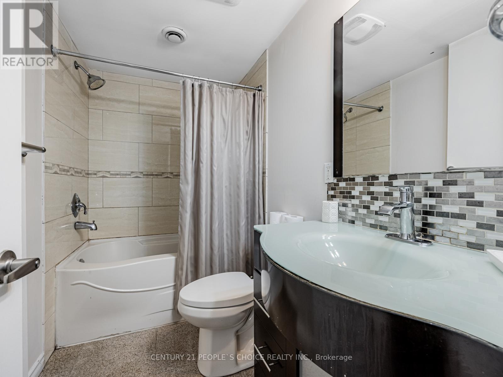 43 Shendale Drive, Toronto (elms-old Rexdale), Ontario