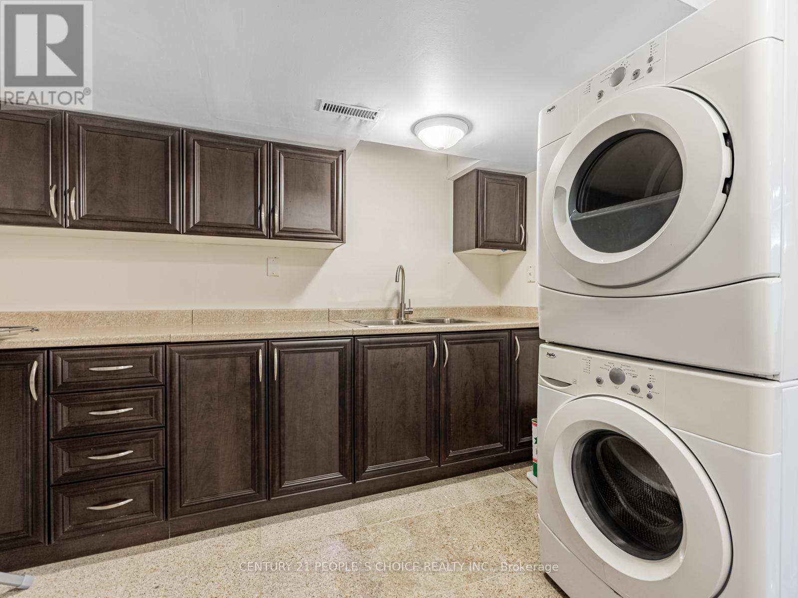 43 Shendale Drive, Toronto (elms-old Rexdale), Ontario