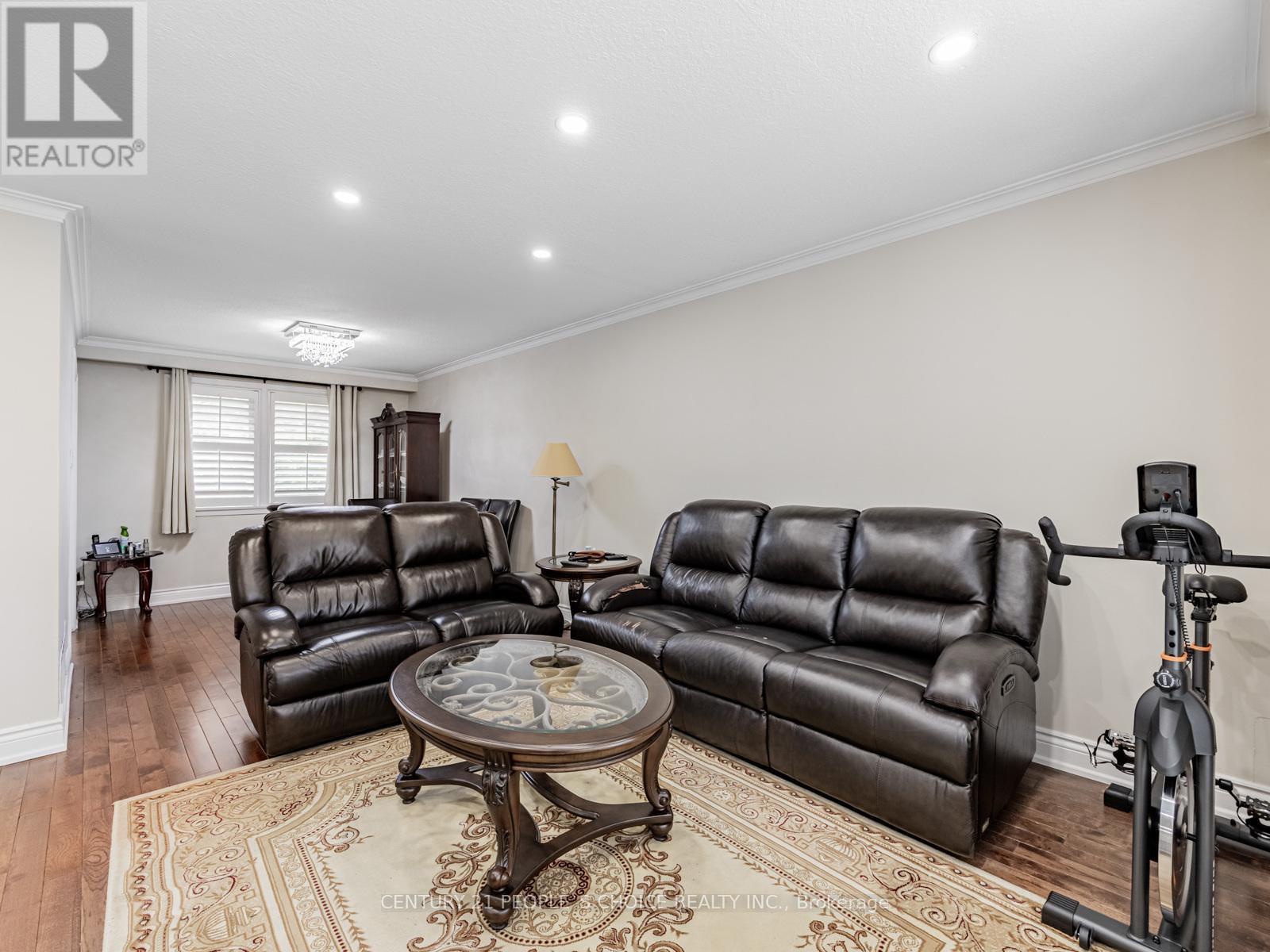 43 Shendale Drive, Toronto (elms-old Rexdale), Ontario