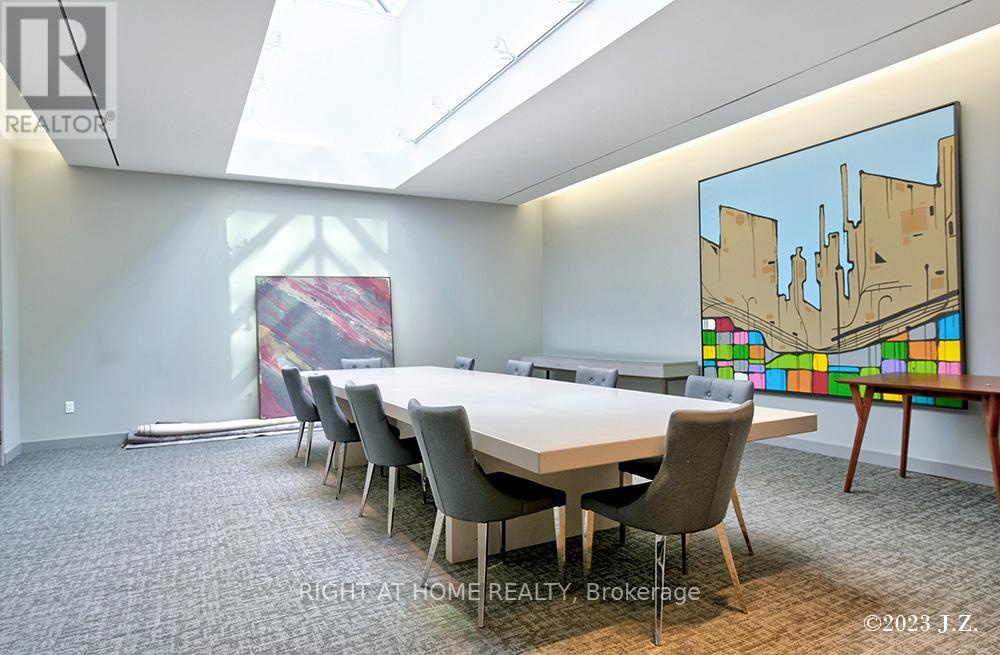 217 - 637 Lake Shore Boulevard W, Toronto (niagara), Ontario