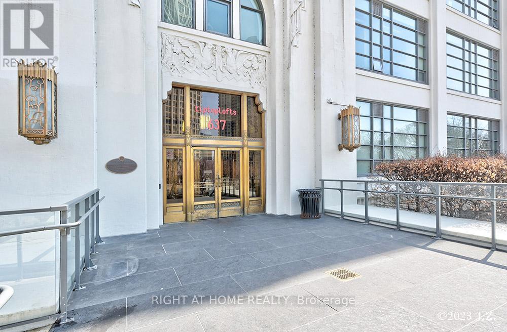 217 - 637 Lake Shore Boulevard W, Toronto (niagara), Ontario