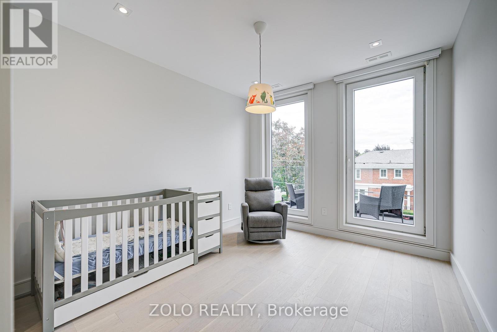 151 Dewbourne Avenue, Toronto (humewood-cedarvale), Ontario