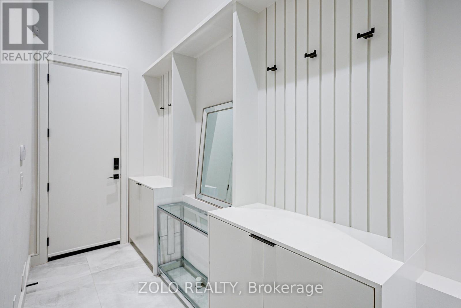 151 Dewbourne Avenue, Toronto (humewood-cedarvale), Ontario