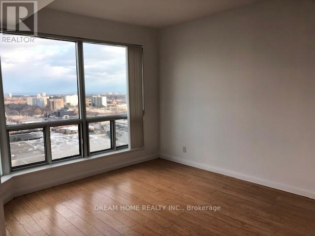 Ph305 - 11 Lee Centre Drive, Toronto (woburn), Ontario