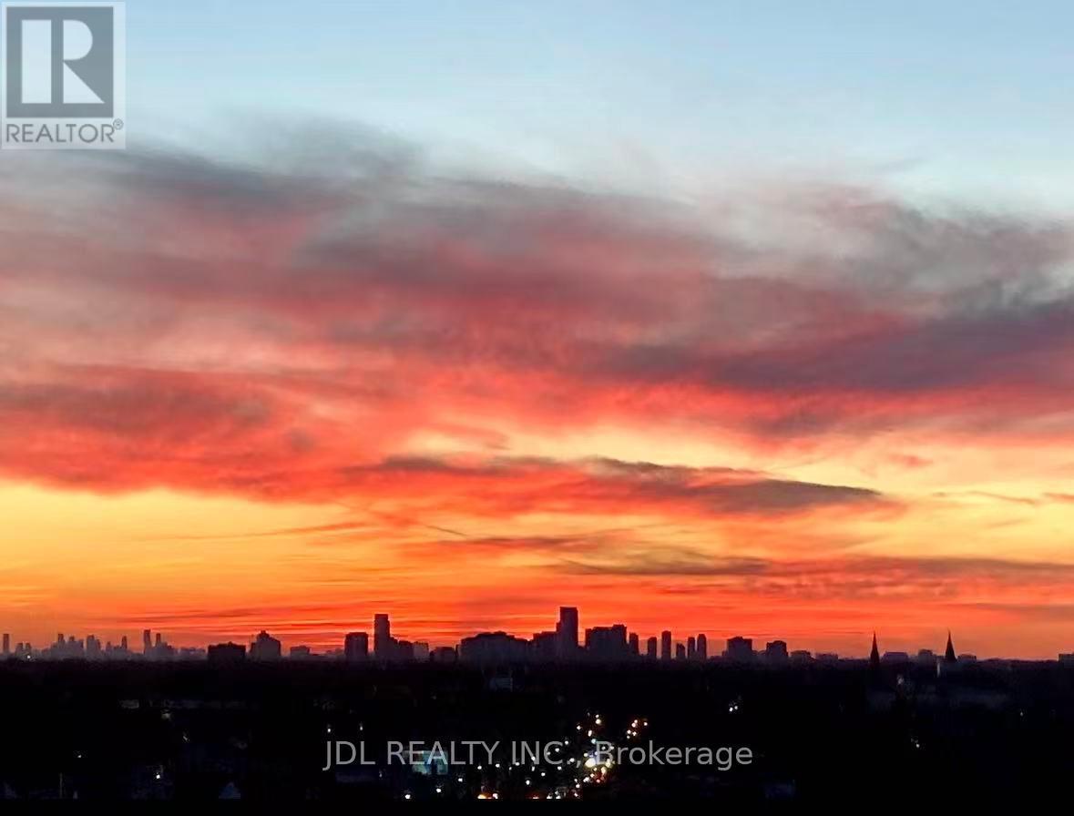 807 - 1420 Dupont Street, Toronto (dovercourt-wallace Emerson-junction), Ontario