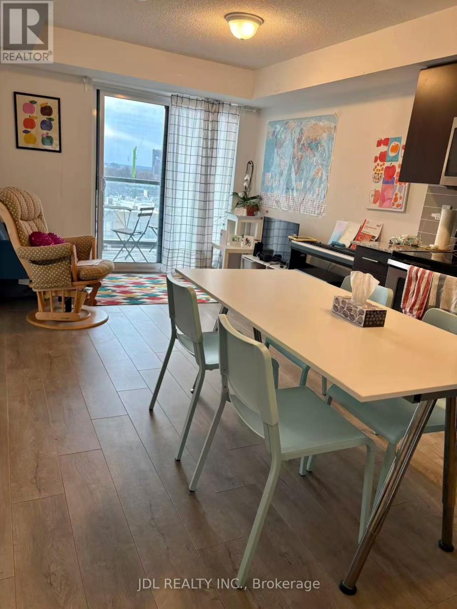 807 - 1420 Dupont Street, Toronto (dovercourt-wallace Emerson-junction), Ontario