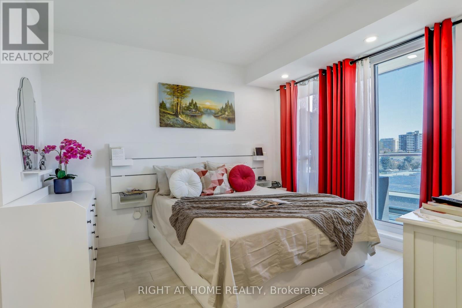 402 - 31 Tippett Road, Toronto (clanton Park), Ontario