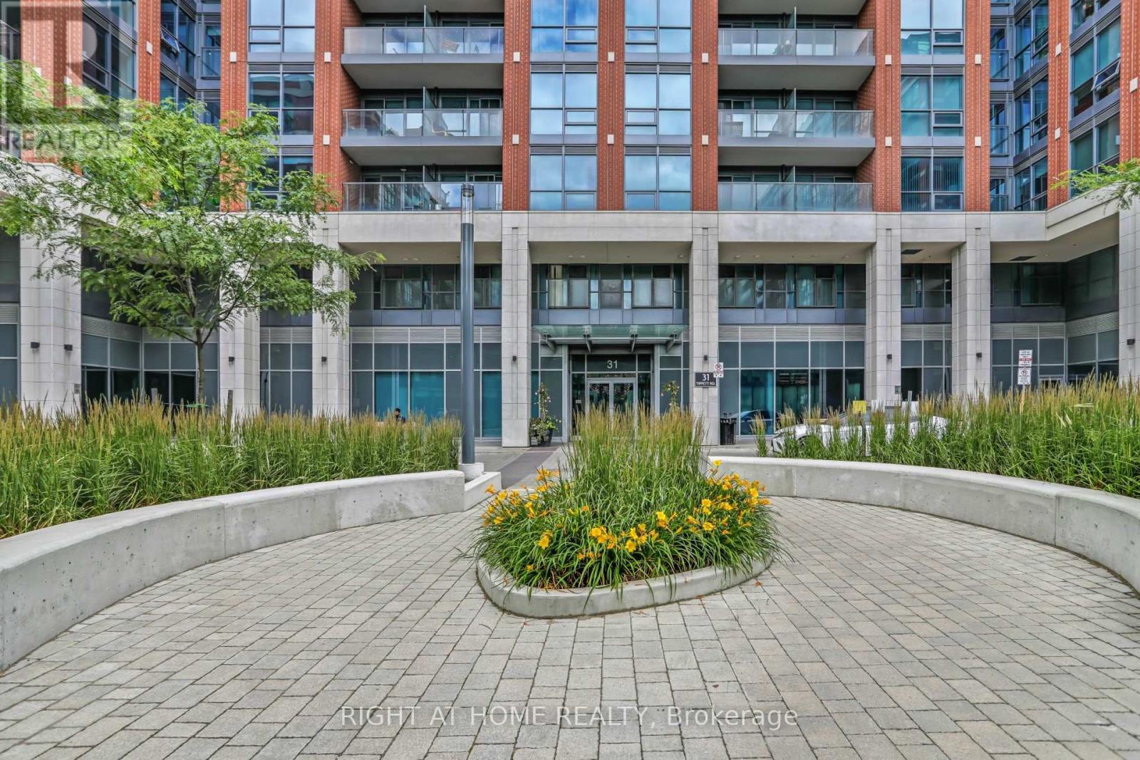 402 - 31 Tippett Road, Toronto (clanton Park), Ontario