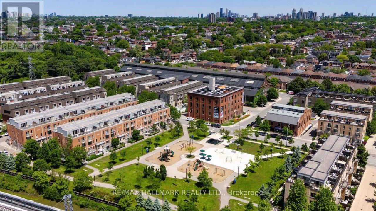 101 - 10 Turntable Crescent, Toronto (dovercourt-wallace Emerson-junction), Ontario