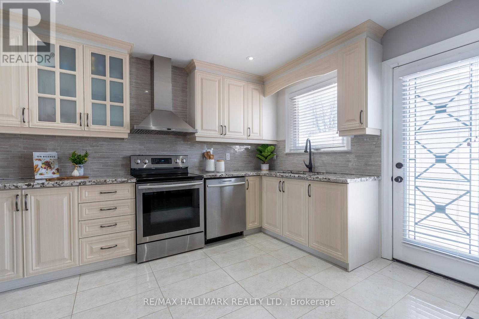 16 Marblehead Road, Toronto (kingsview Village-the Westway), Ontario