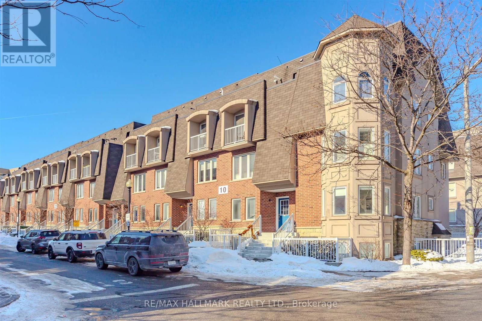 101 - 10 Turntable Crescent, Toronto (dovercourt-wallace Emerson-junction), Ontario
