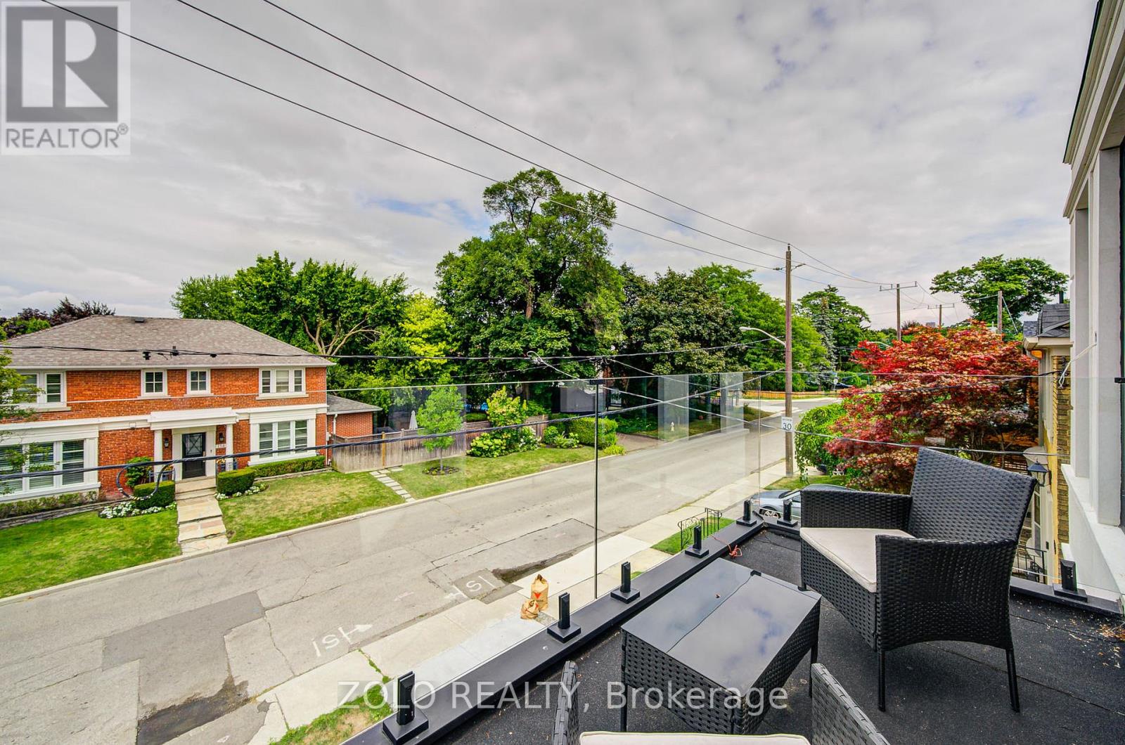 151 Dewbourne Avenue, Toronto (humewood-cedarvale), Ontario