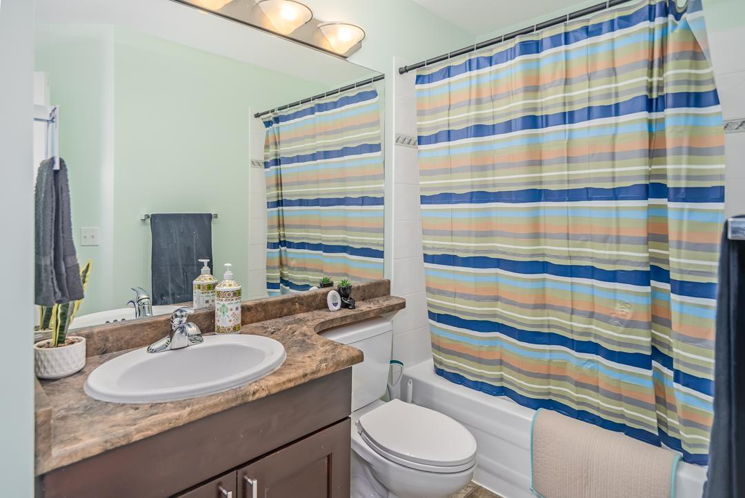 401 33738 King Road, Abbotsford, British Columbia