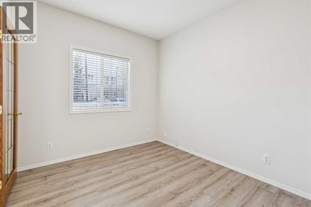 112, 2850 51 Street Sw, Calgary, Alberta