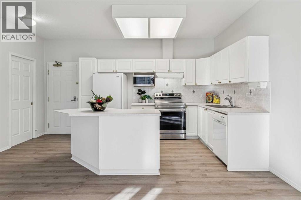 112, 2850 51 Street Sw, Calgary, Alberta