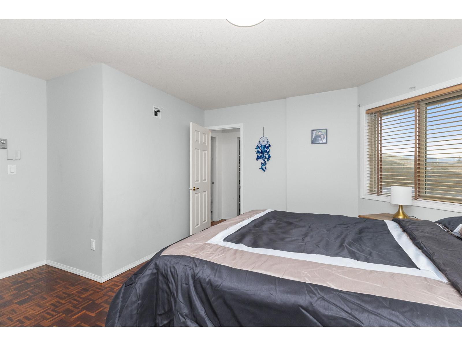 32507 Qualicum Place Place, Abbotsford, British Columbia