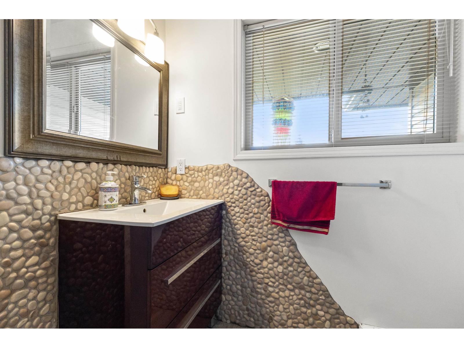 32507 Qualicum Place Place, Abbotsford, British Columbia