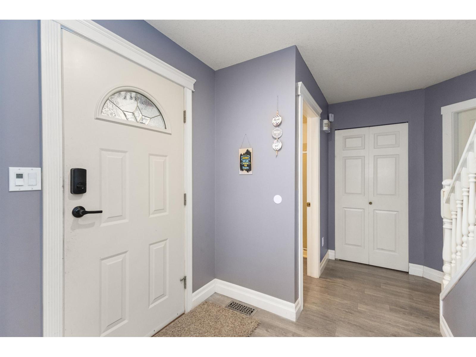 32507 Qualicum Place Place, Abbotsford, British Columbia