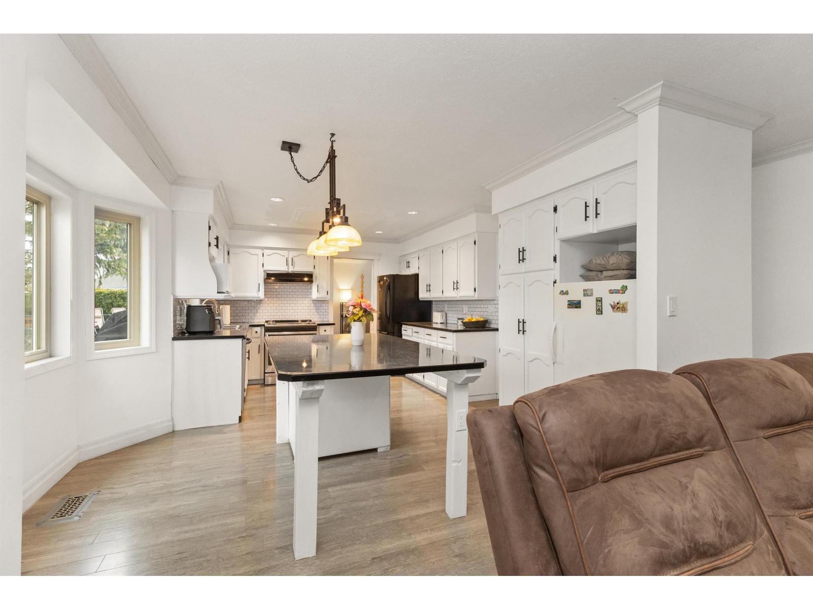 32507 Qualicum Place Place, Abbotsford, British Columbia