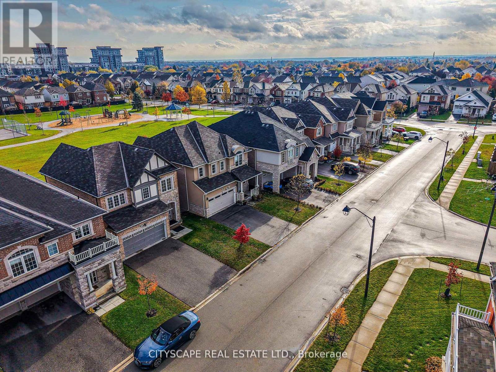 28 Celano Drive, Hamilton (waterdown), Ontario