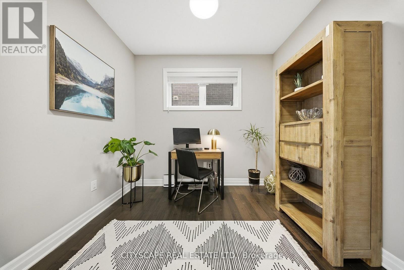 28 Celano Drive, Hamilton (waterdown), Ontario