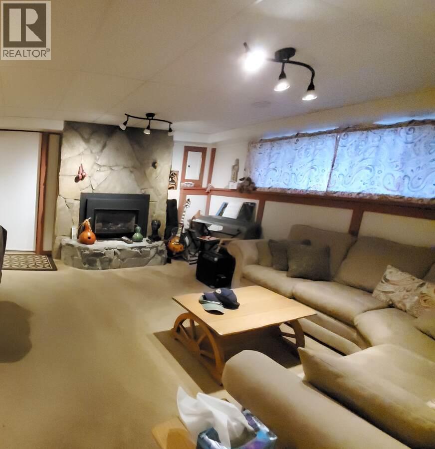 868 North Kimberley Avenue, Greenwood, British Columbia