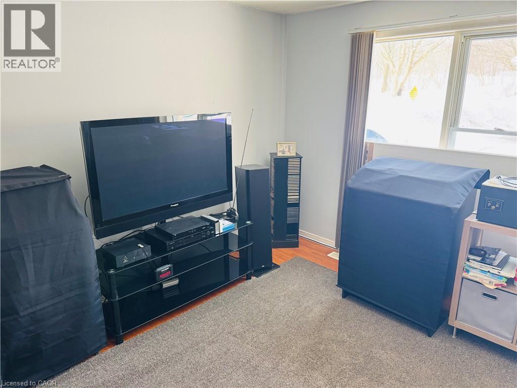 85 Elm Street, Simcoe, Ontario