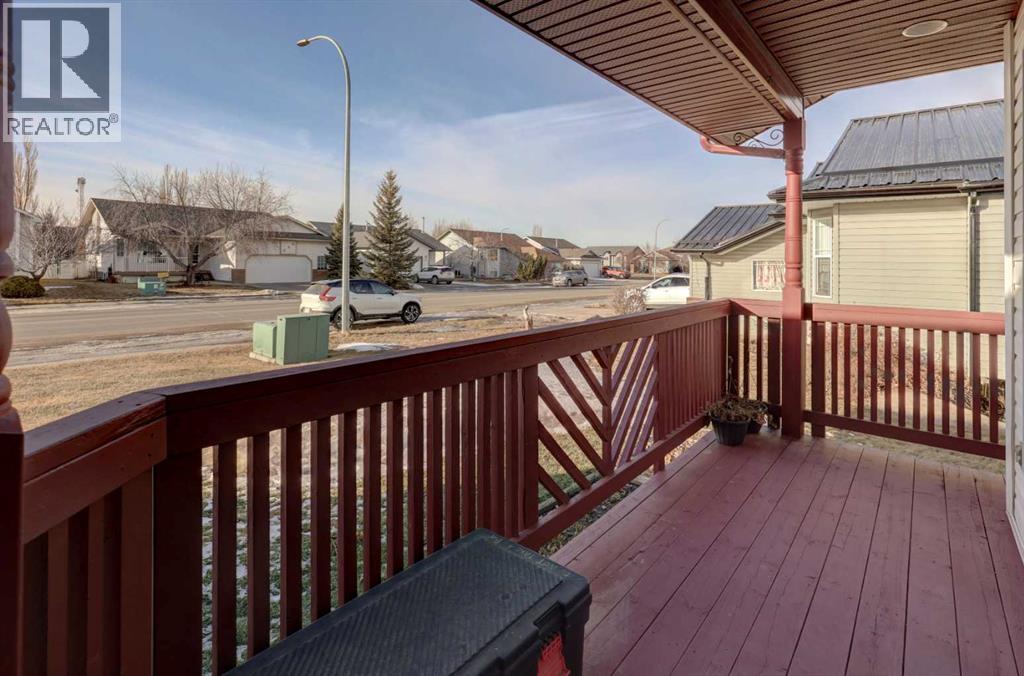 411 Strathford Boulevard, Strathmore, Alberta