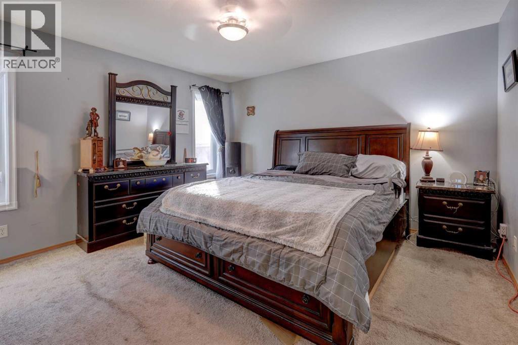 411 Strathford Boulevard, Strathmore, Alberta