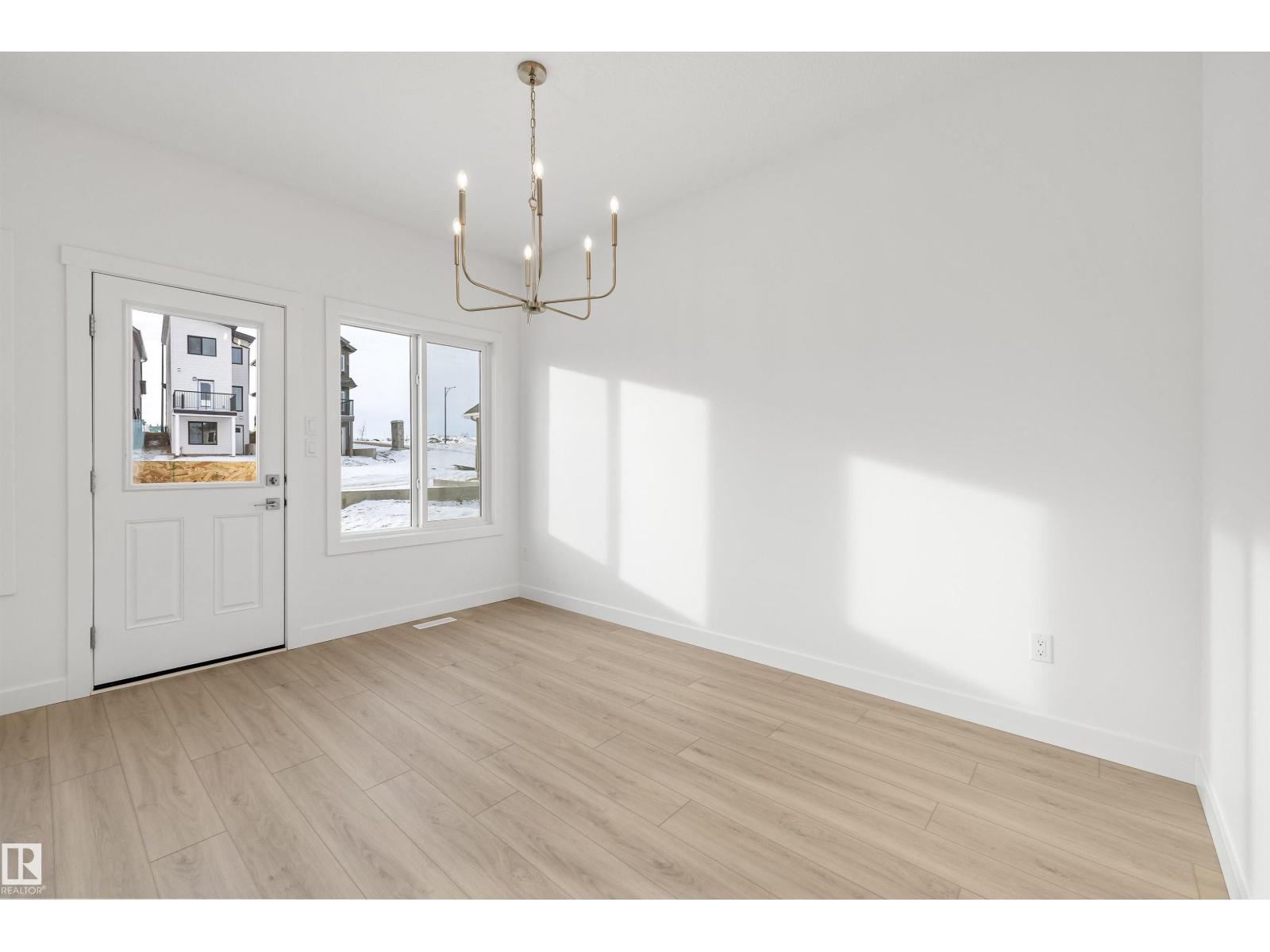 4592 Warbler Lo Nw, Edmonton, Alberta