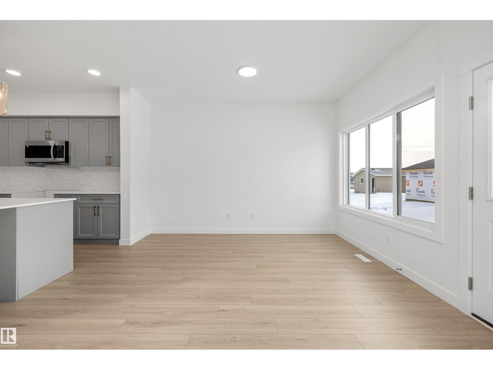 4592 Warbler Lo Nw, Edmonton, Alberta