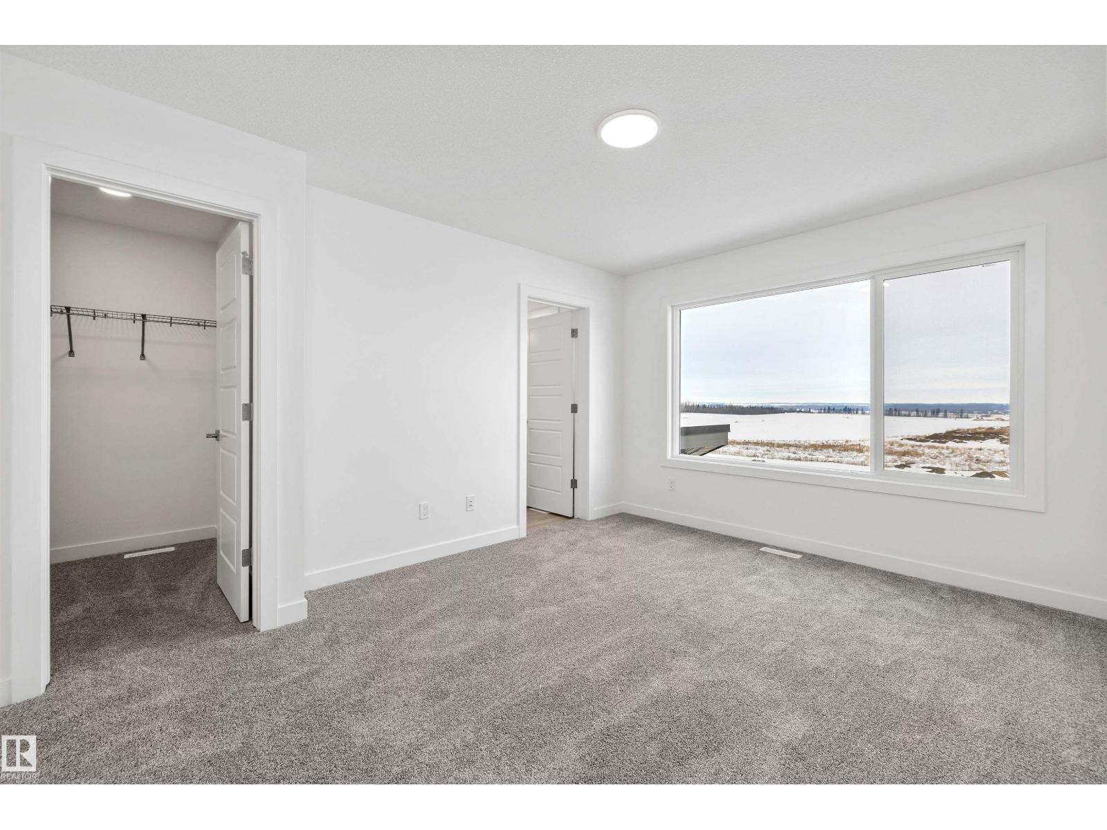 4592 Warbler Lo Nw, Edmonton, Alberta