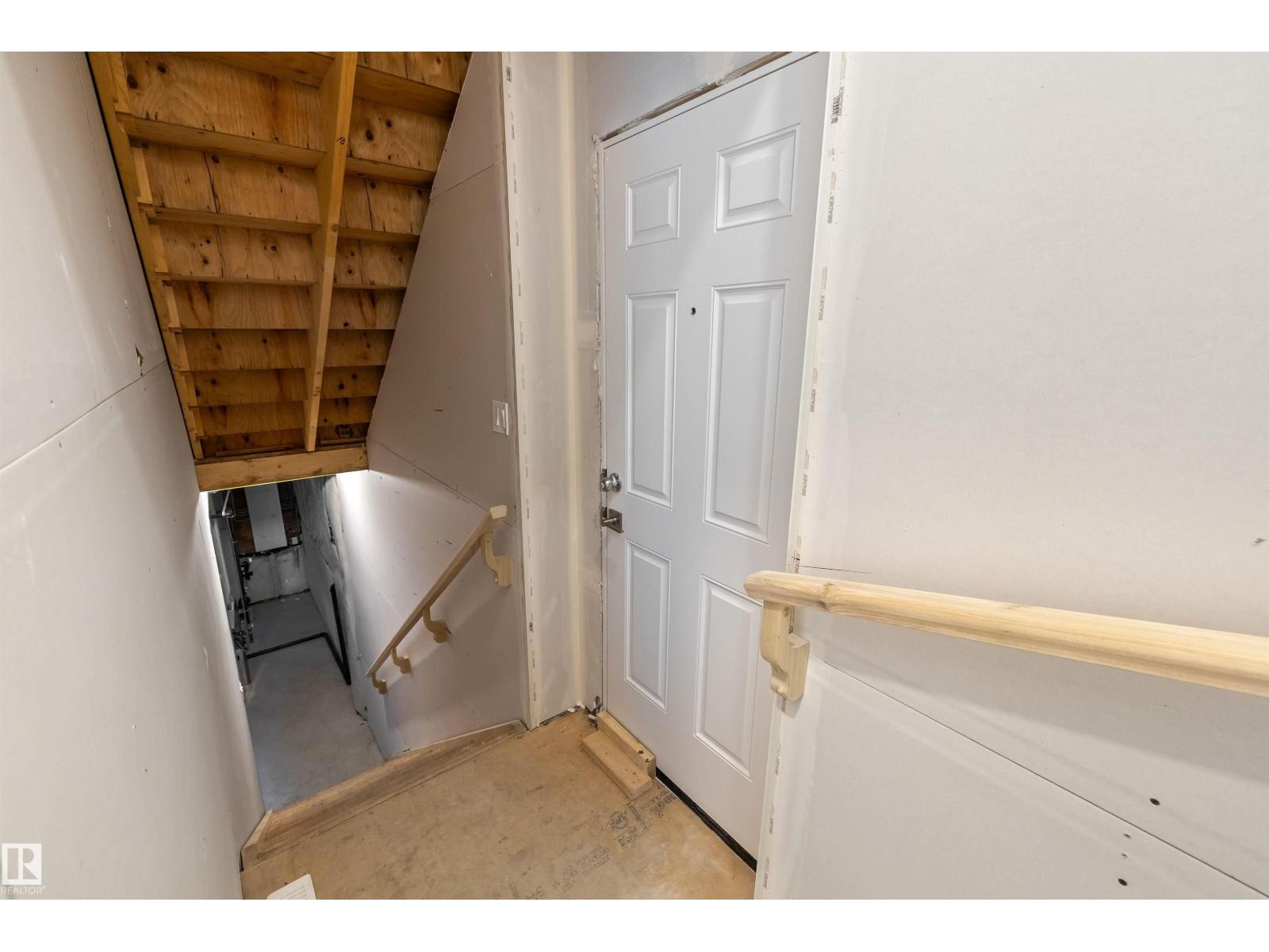 4592 Warbler Lo Nw, Edmonton, Alberta