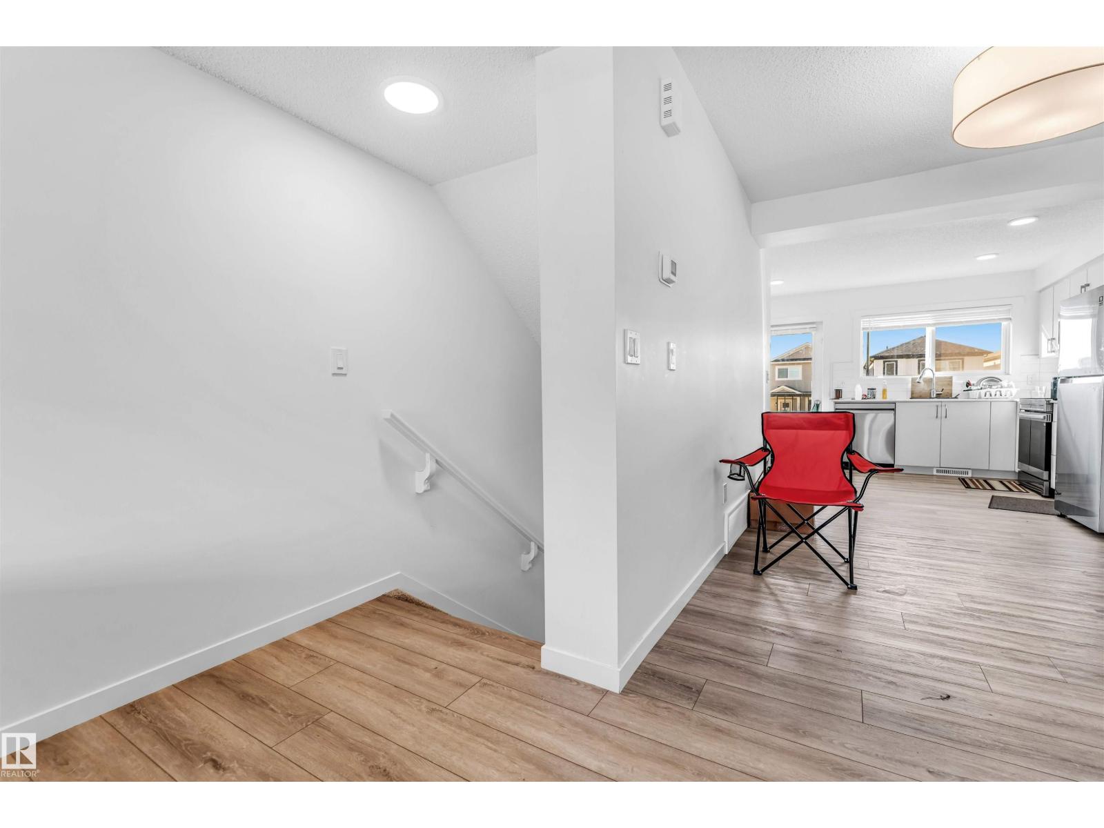 1106 Aster Bv Nw, Edmonton, Alberta