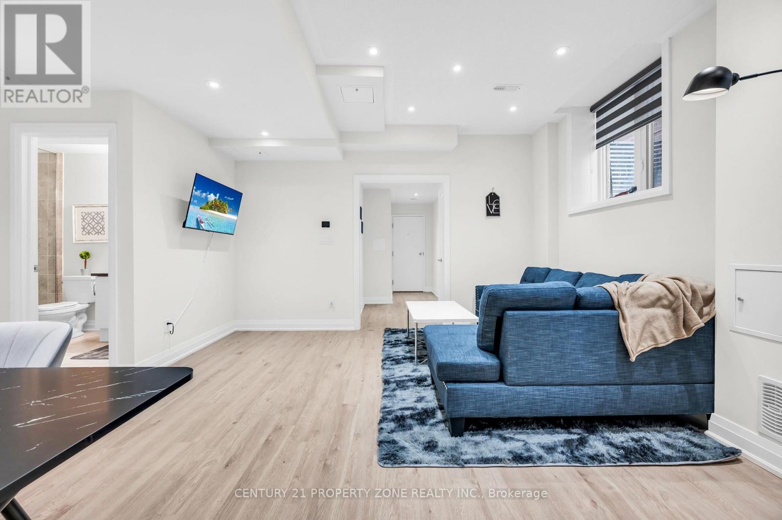 12 Trellanock Road, Brampton (bram West), Ontario