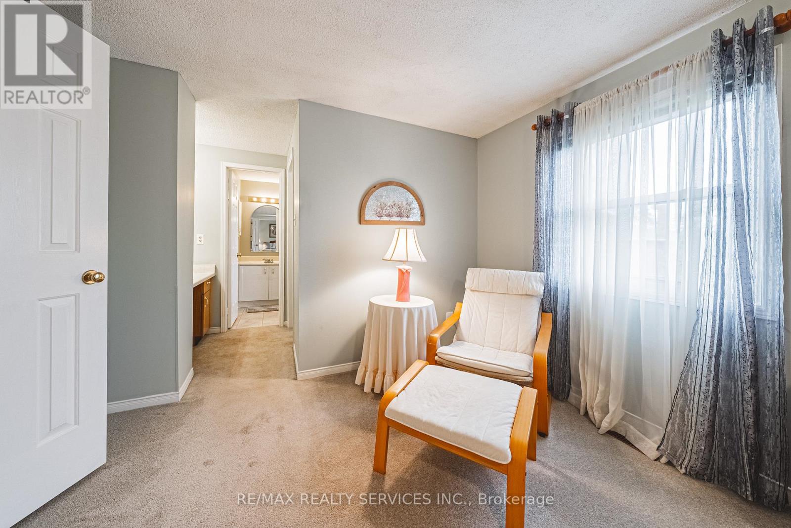 17 Cox Crescent, Brampton (northwood Park), Ontario