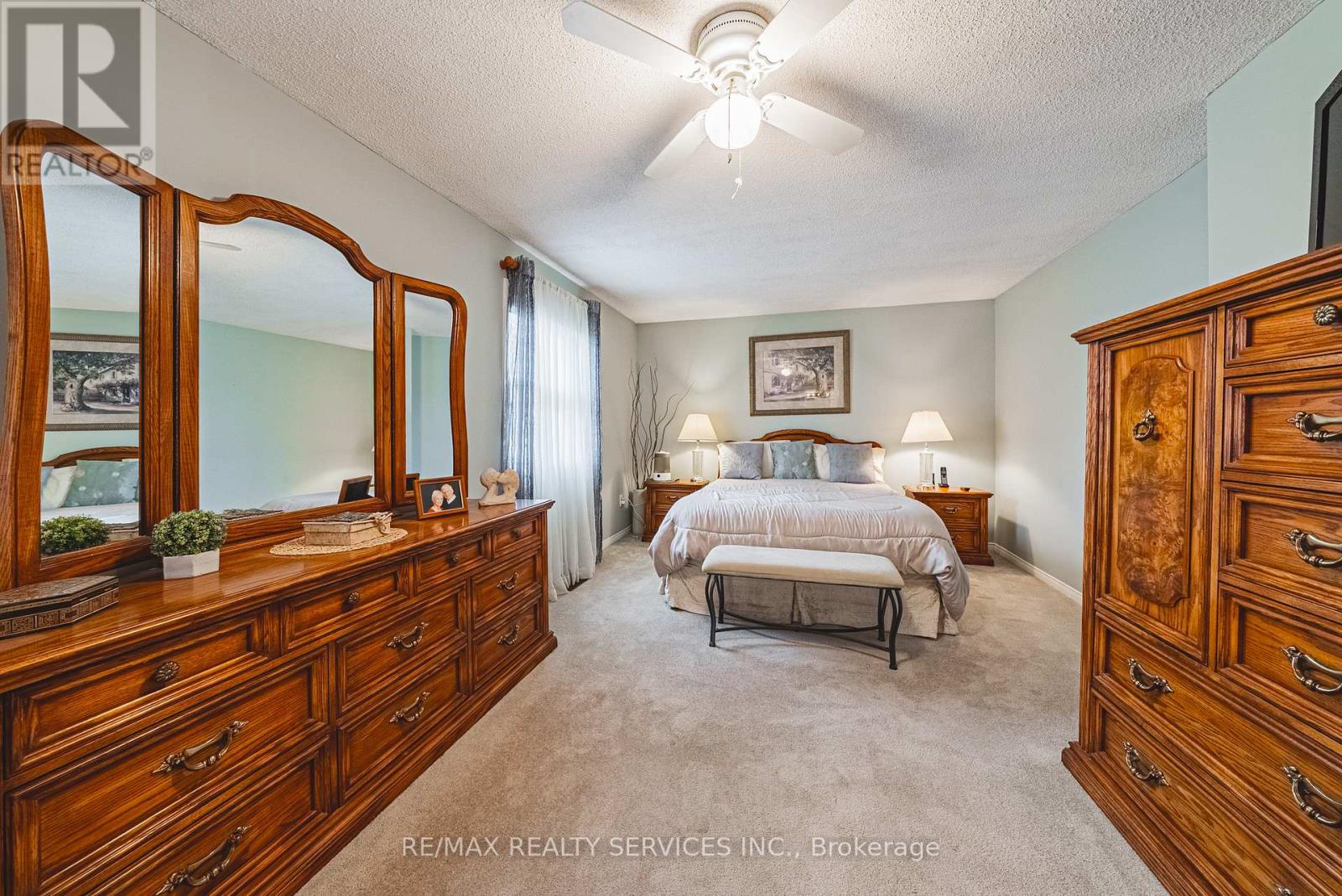 17 Cox Crescent, Brampton (northwood Park), Ontario